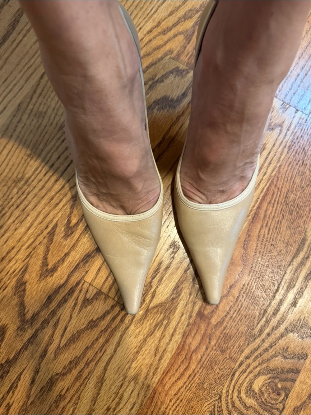 Charles David Nude/Tan Pointed-Toe Leather Pumps